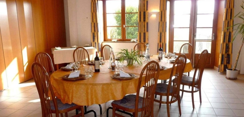 Le restaurant - Auberge La Source - restaurant CIEUX - restaurant CIEUX